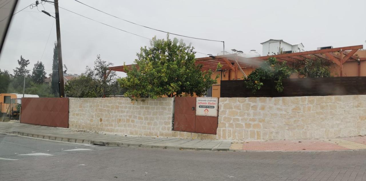 Nicosia Rooms Studios Bagian luar foto