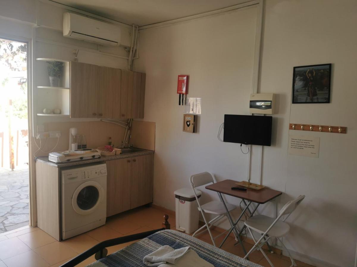 Nicosia Rooms Studios Ruang foto