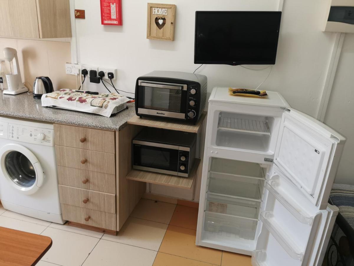 Nicosia Rooms Studios Bagian luar foto