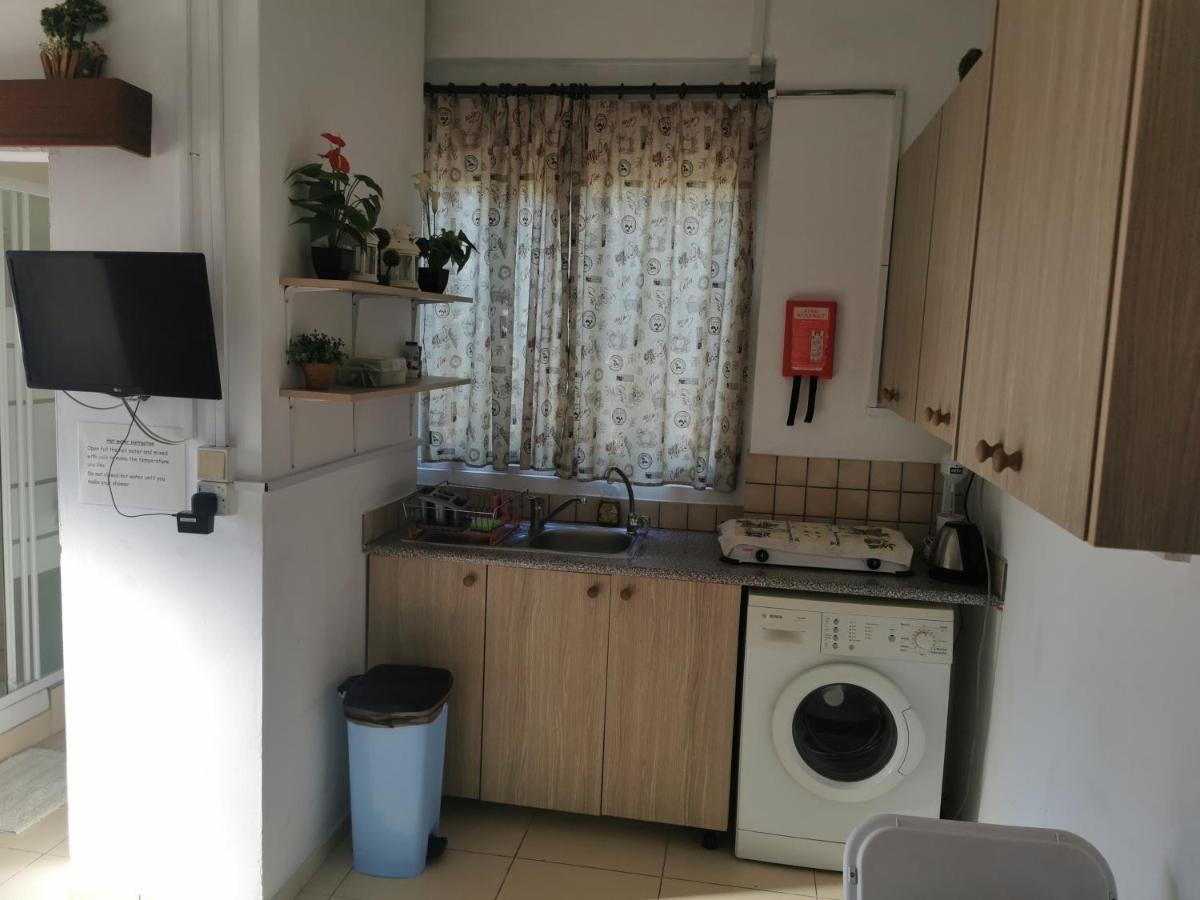 Nicosia Rooms Studios Bagian luar foto