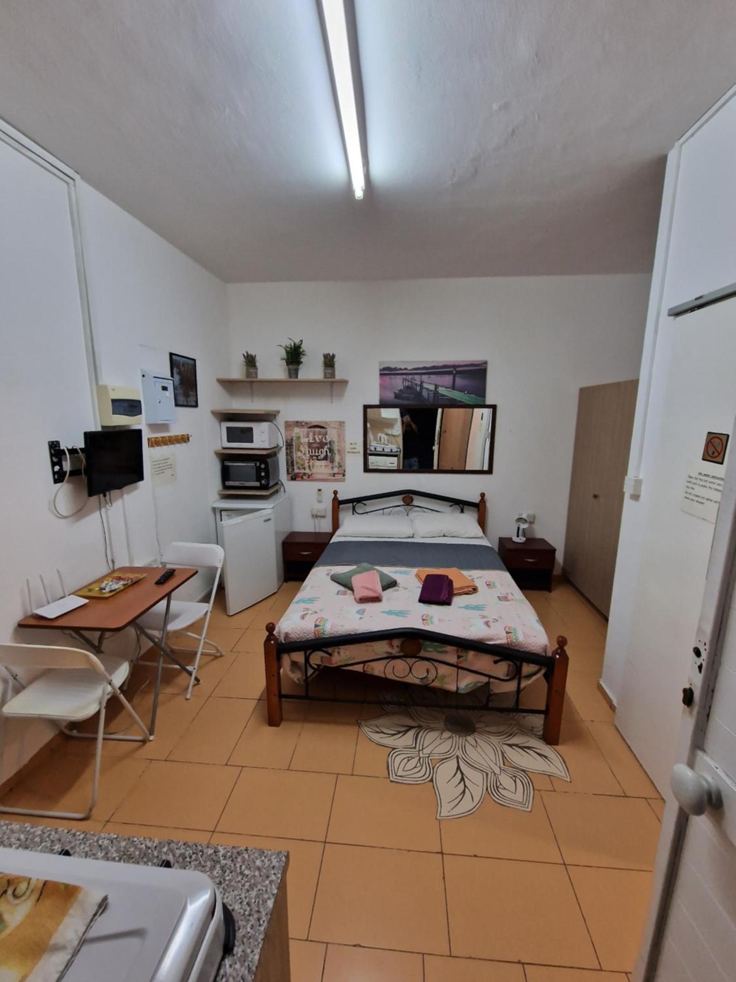 Nicosia Rooms Studios Ruang foto