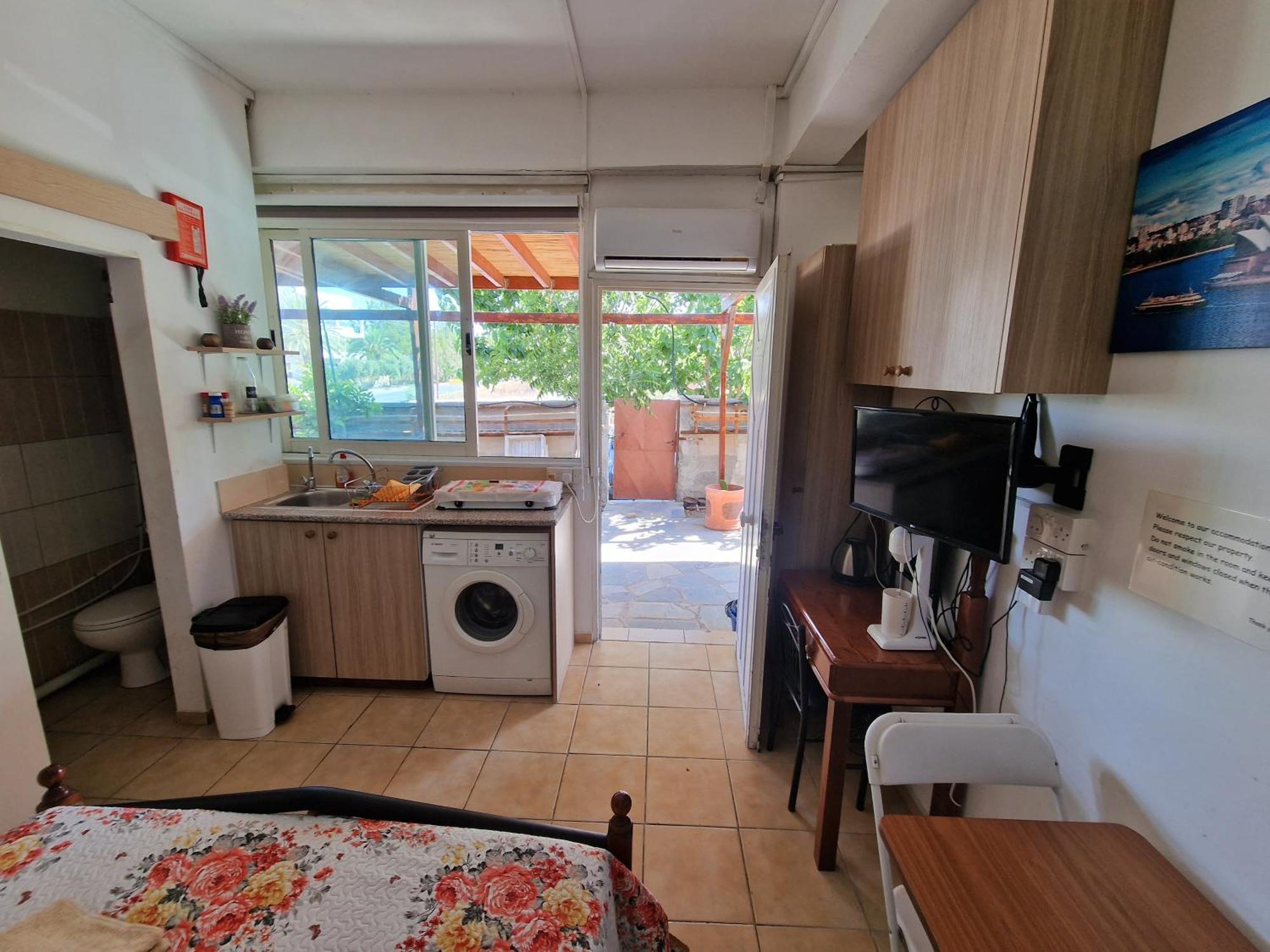 Nicosia Rooms Studios Bagian luar foto