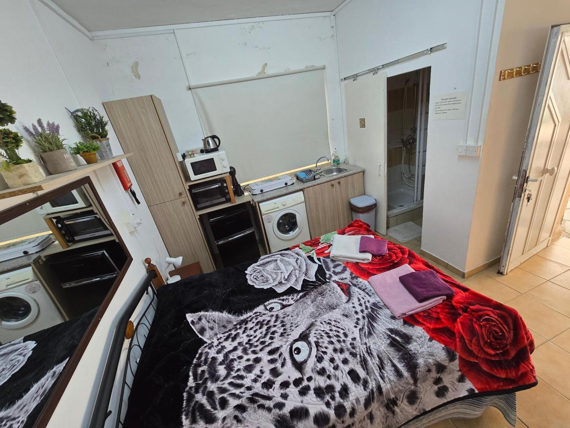 Nicosia Rooms Studios Bagian luar foto